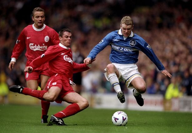 瓜帅：我们要拿98分才能英超夺冠；与摄影师冲突后马上道歉了