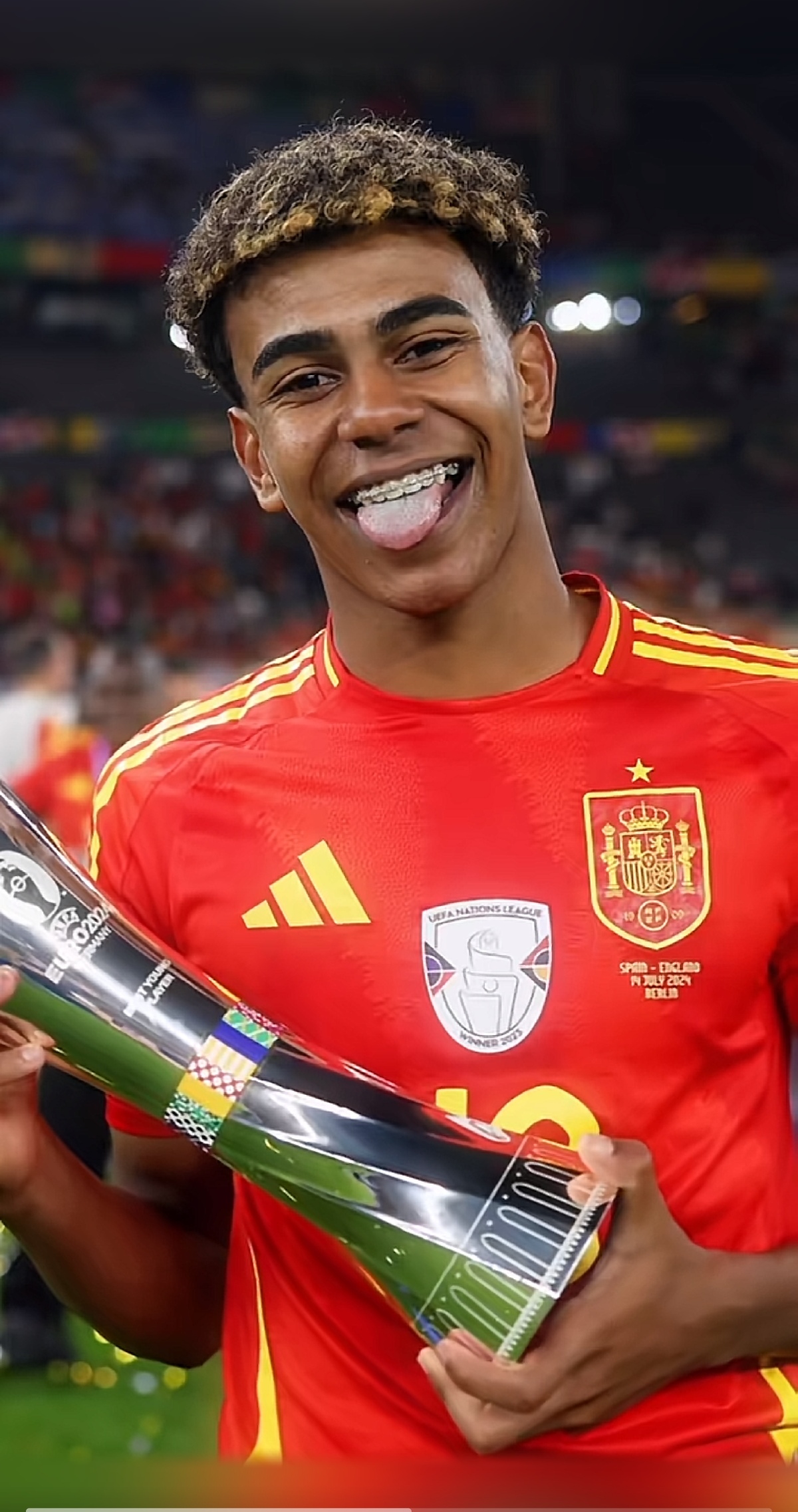 塔雷：我们和迈尼昂之间很平静；希望莫德里奇能继续效力