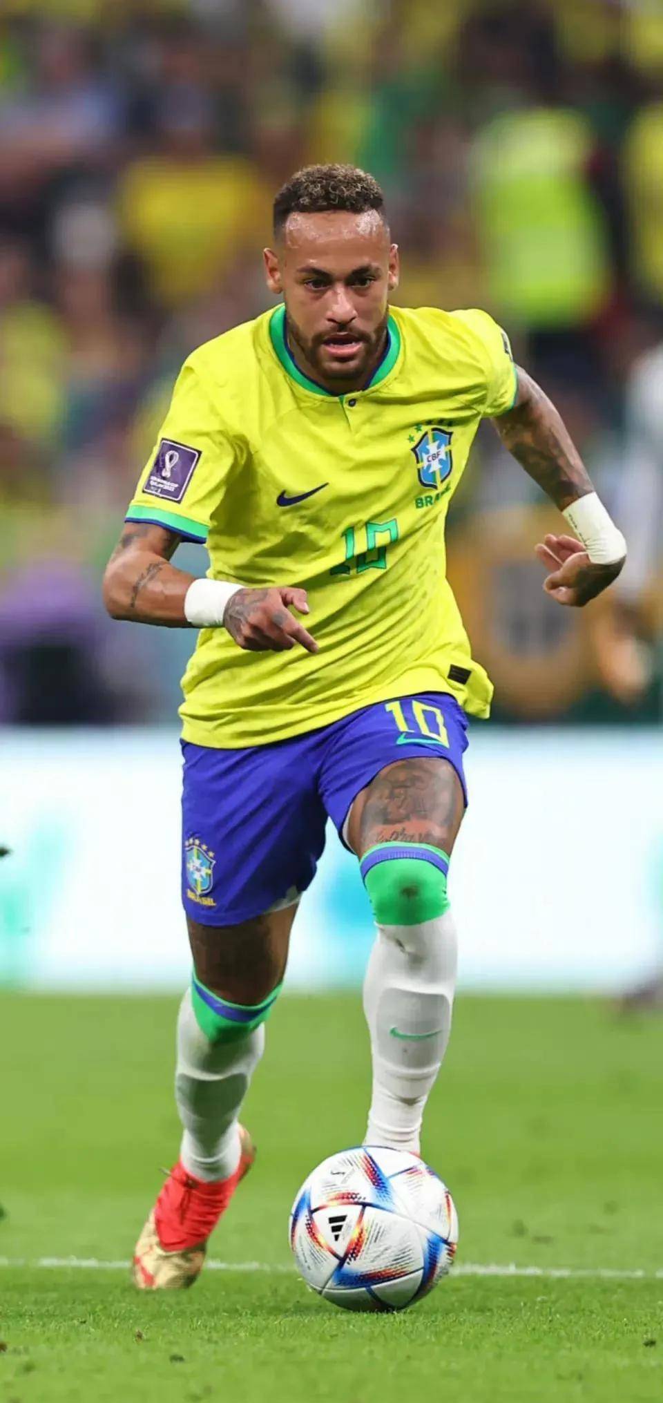 前埃及国脚怒斥卡拉格：难怪C罗懒得理你，难怪穆帅说你一般